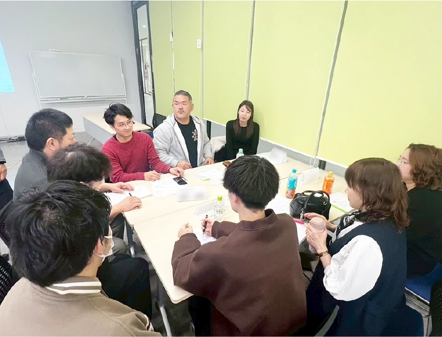 月に1度の社内全体研修の様子